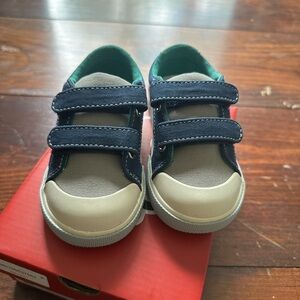 See Kai Run toddler sneakers size 7